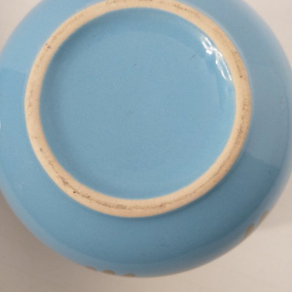 Crocs Light Blue Promotional Mug/Bowl Alligator On Front Great Condition - Picture 4 of 7